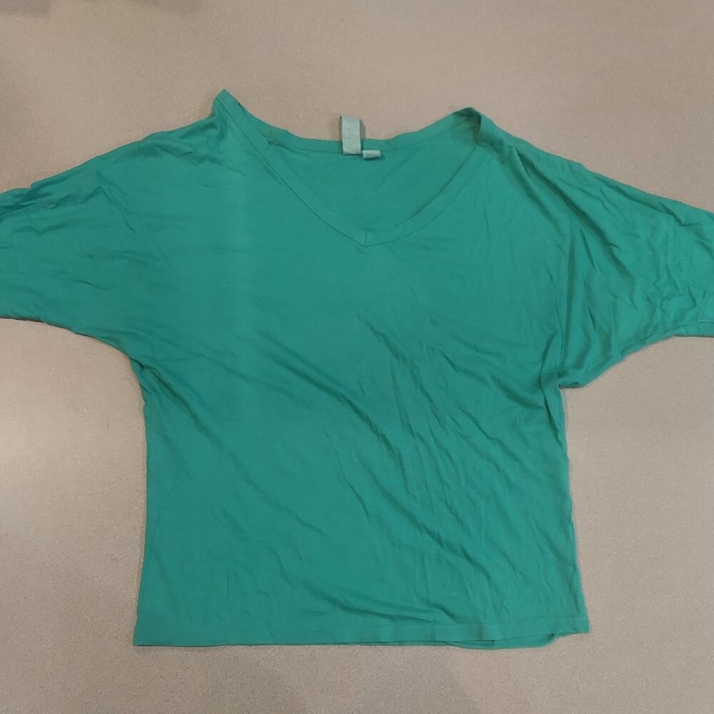 Evolution Shirt Women's Size Small Green Short Sleeve Wide Neck Tee